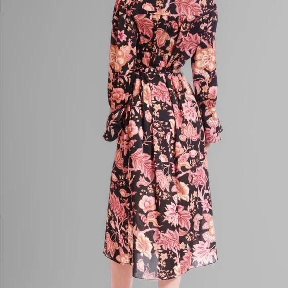 Julia Jordan Floral Long Sleeve Dress in Pink and Black - Picture 3 of 11